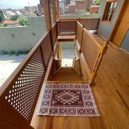 Tarihi Ahsap Villa *